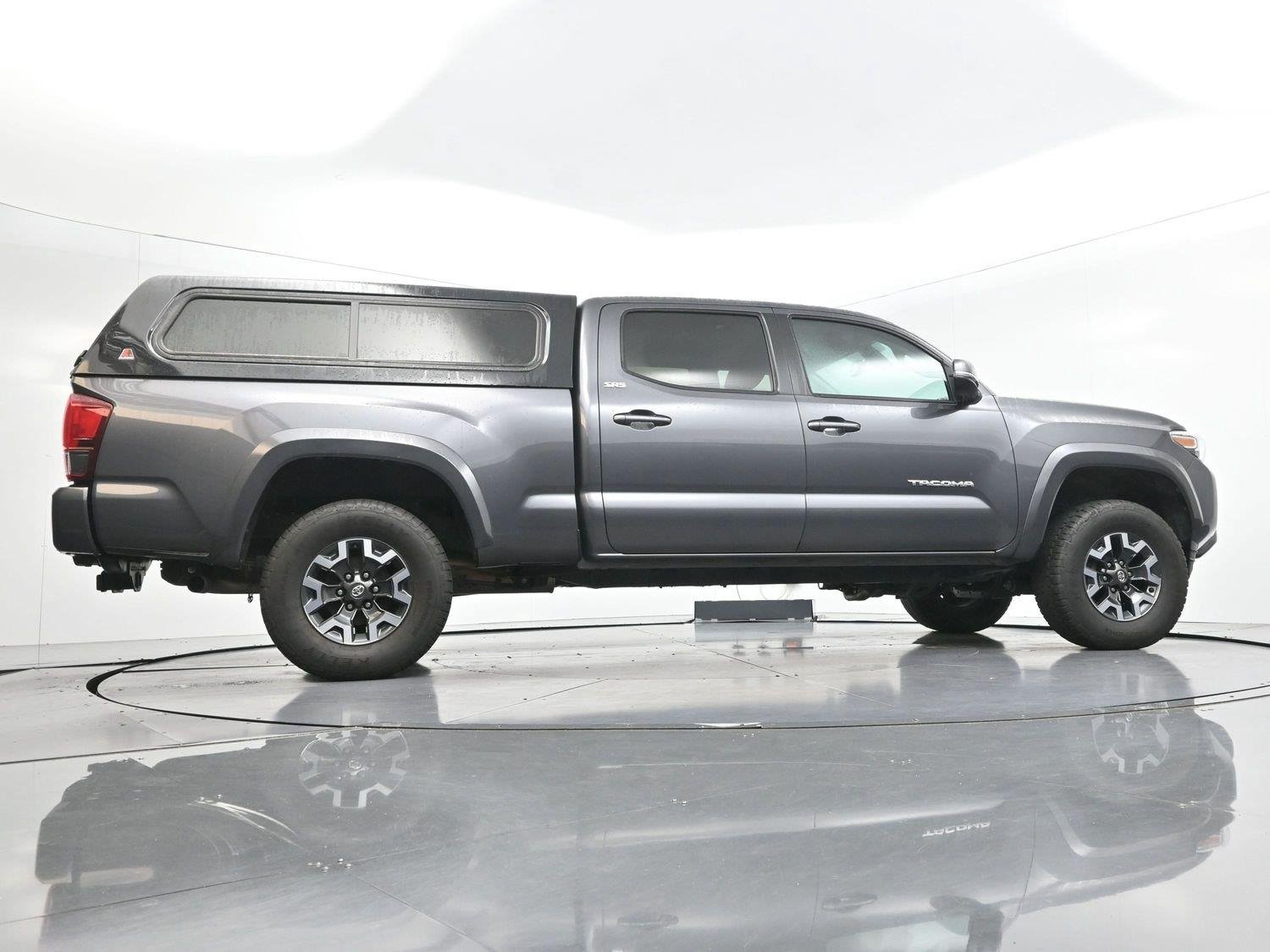 Used 2023 Magnetic Gray Metallic Toyota SR5 image 47