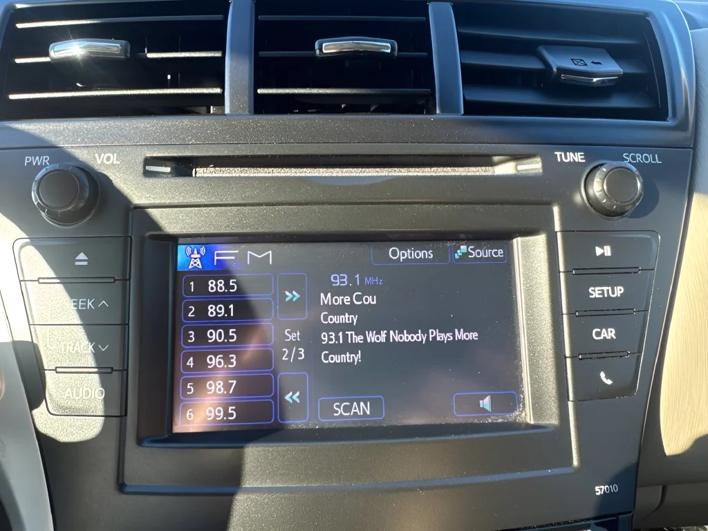 Used 2013 Blue Toyota Two image 17