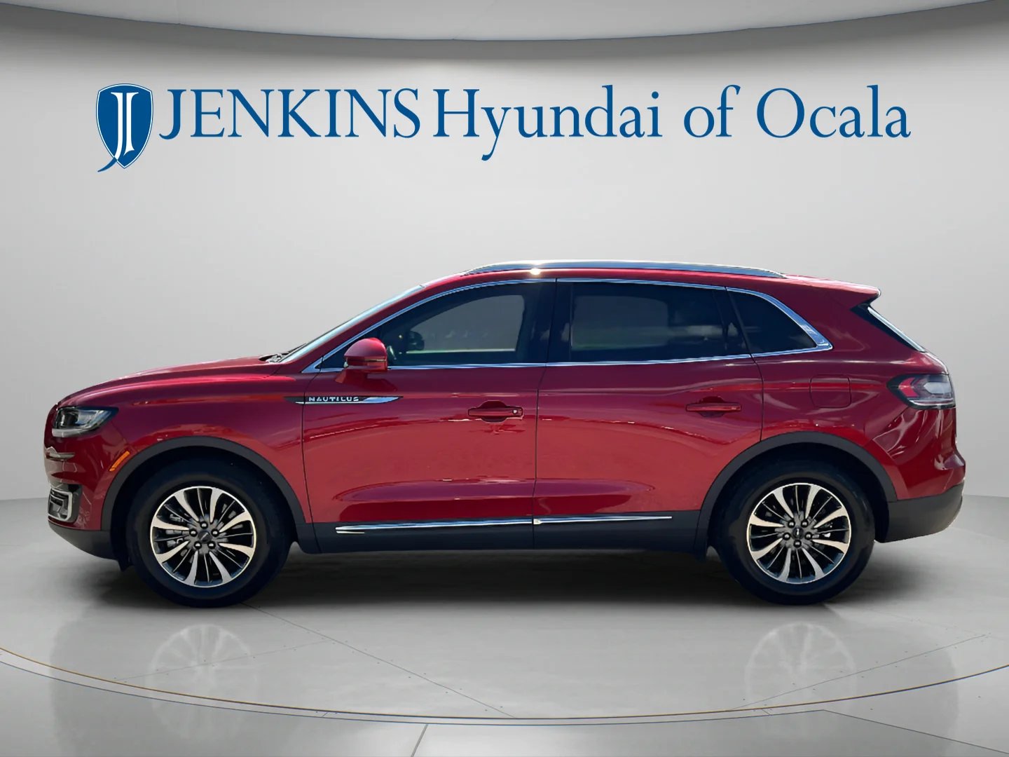 Used 2020 Red Lincoln Standard image 6