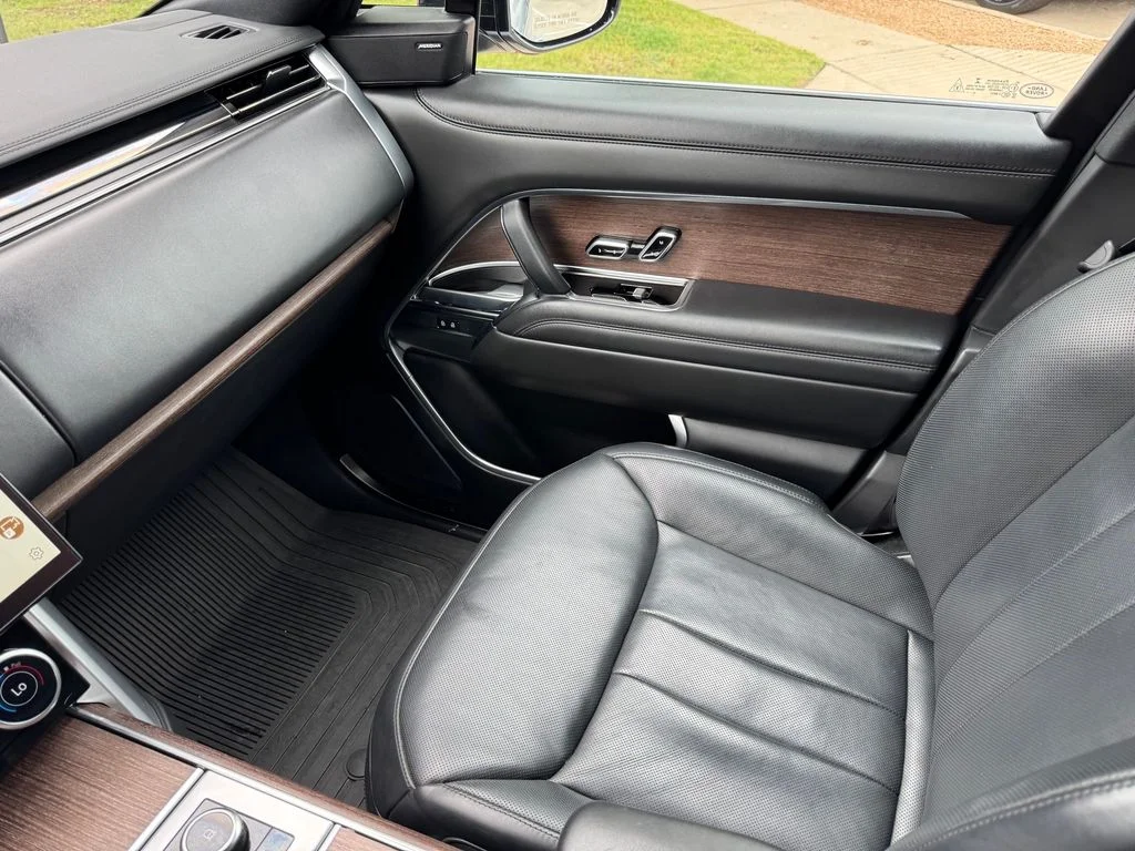 Certified Used 2023 Silver Land Rover SE image 34