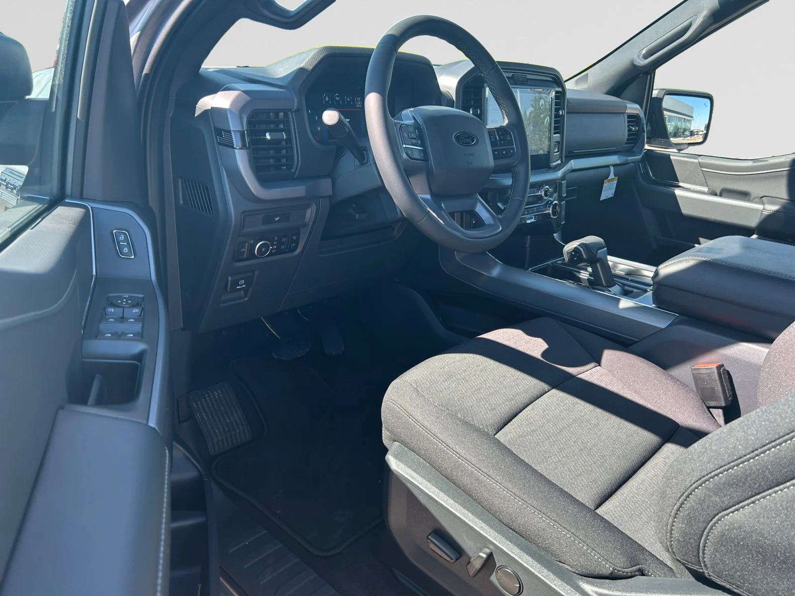 New 2026 Iconic Silver Metallic Ford XLT image 13