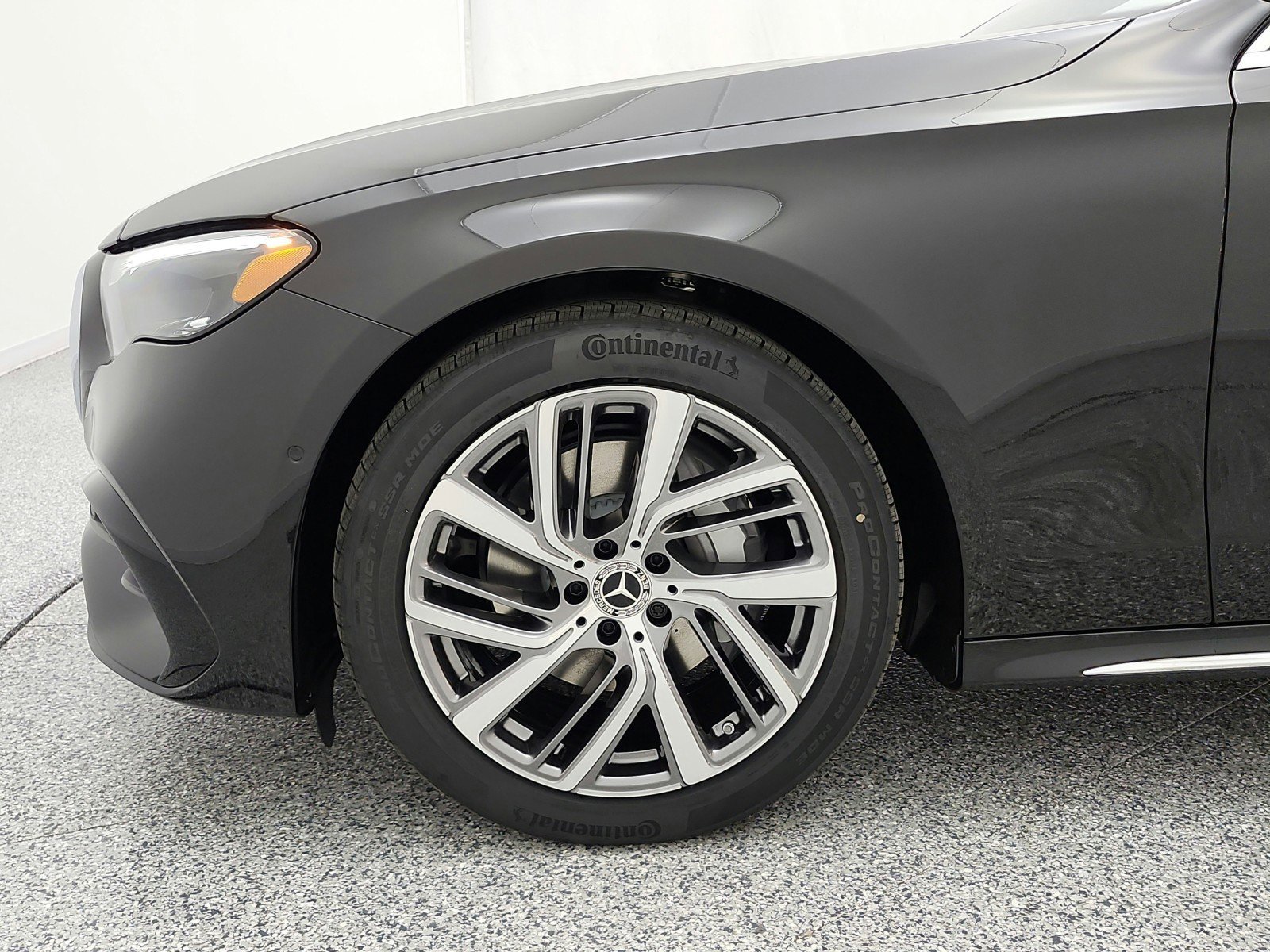 New 2026 Black Mercedes-Benz E 350 RWD Sedan image 42