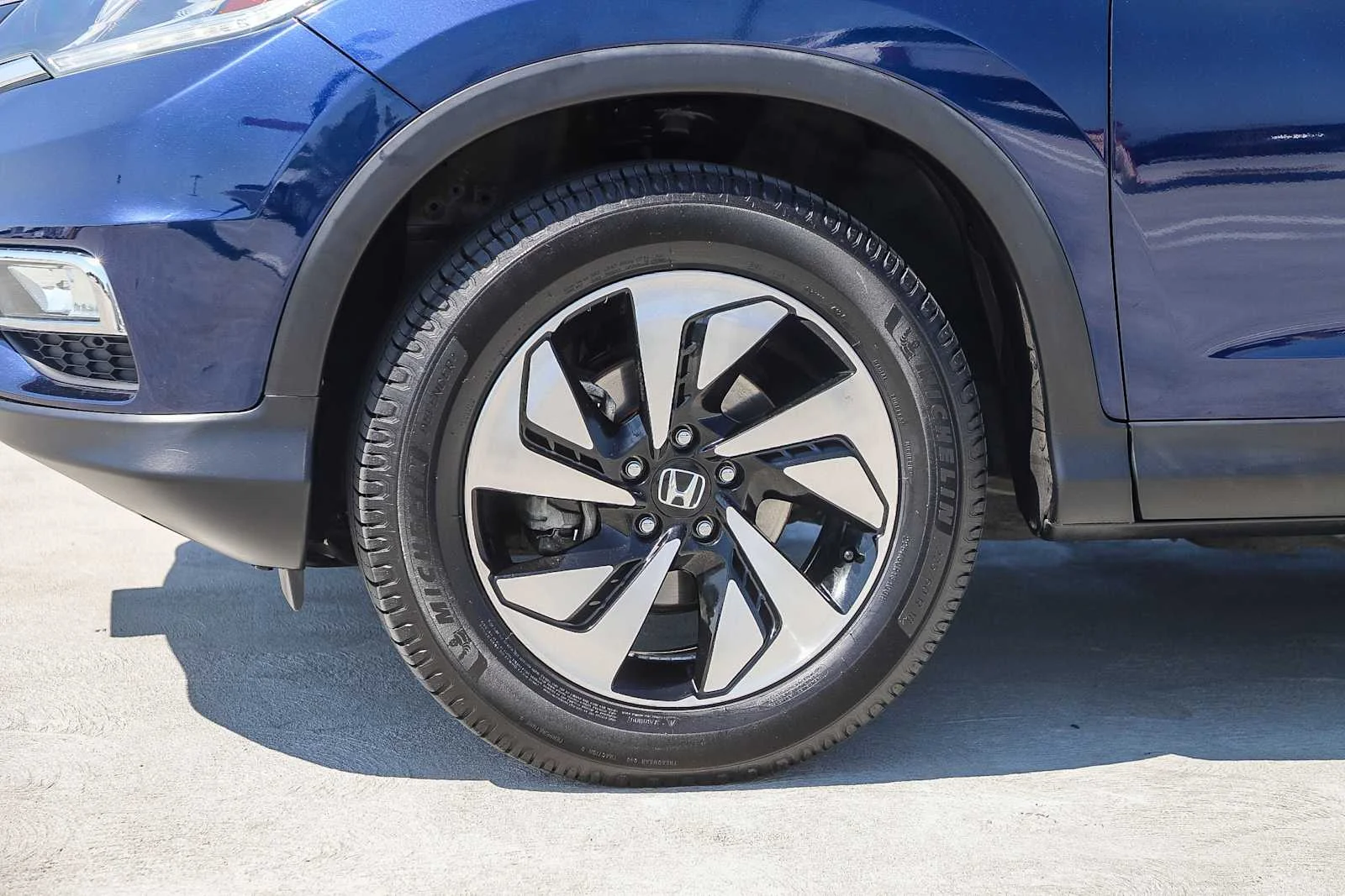 Used 2016 Blue Honda Touring image 11