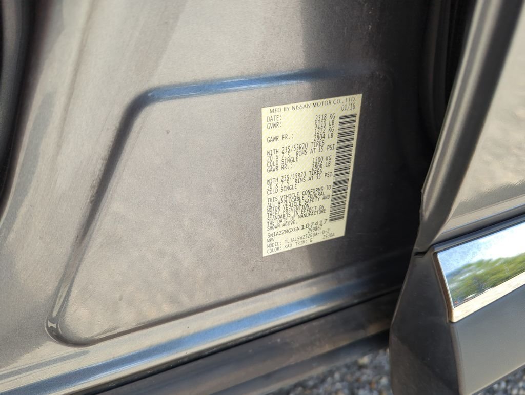Used 2016 Gray Nissan Platinum image 39