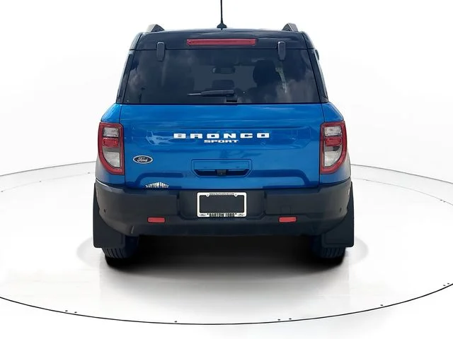 Used 2022 Blue Ford Outer Banks image 6