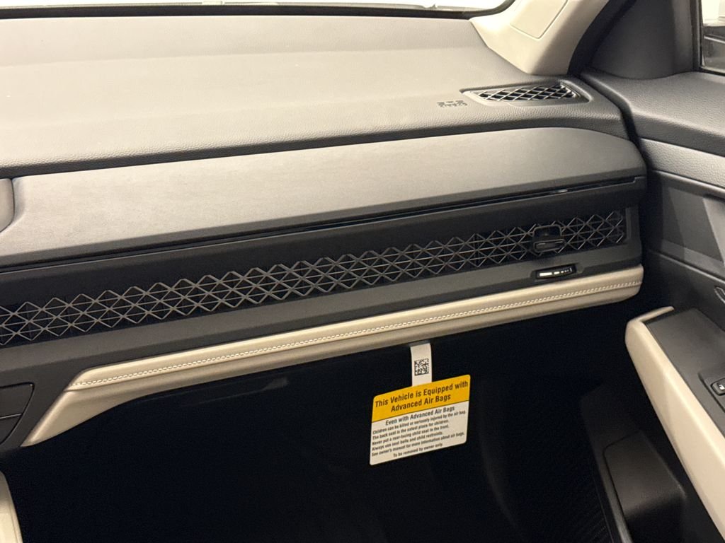 New 2026 Platinum White Pearl Honda LX image 15