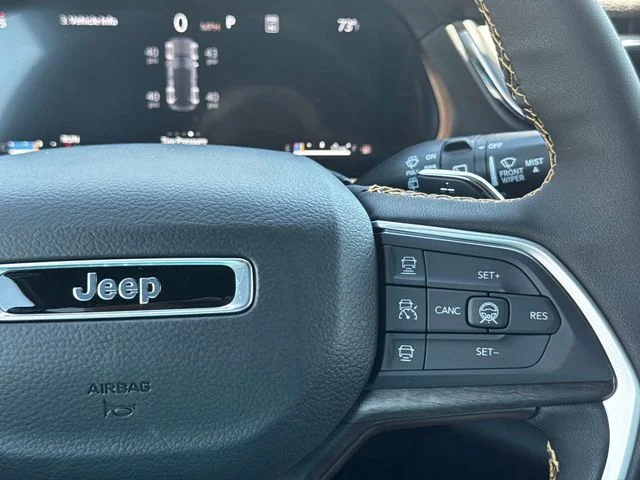 New 2026 Diamond Black Crystal Pearl-Coat Exterior Paint Jeep 85th Anniversary Edition image 26