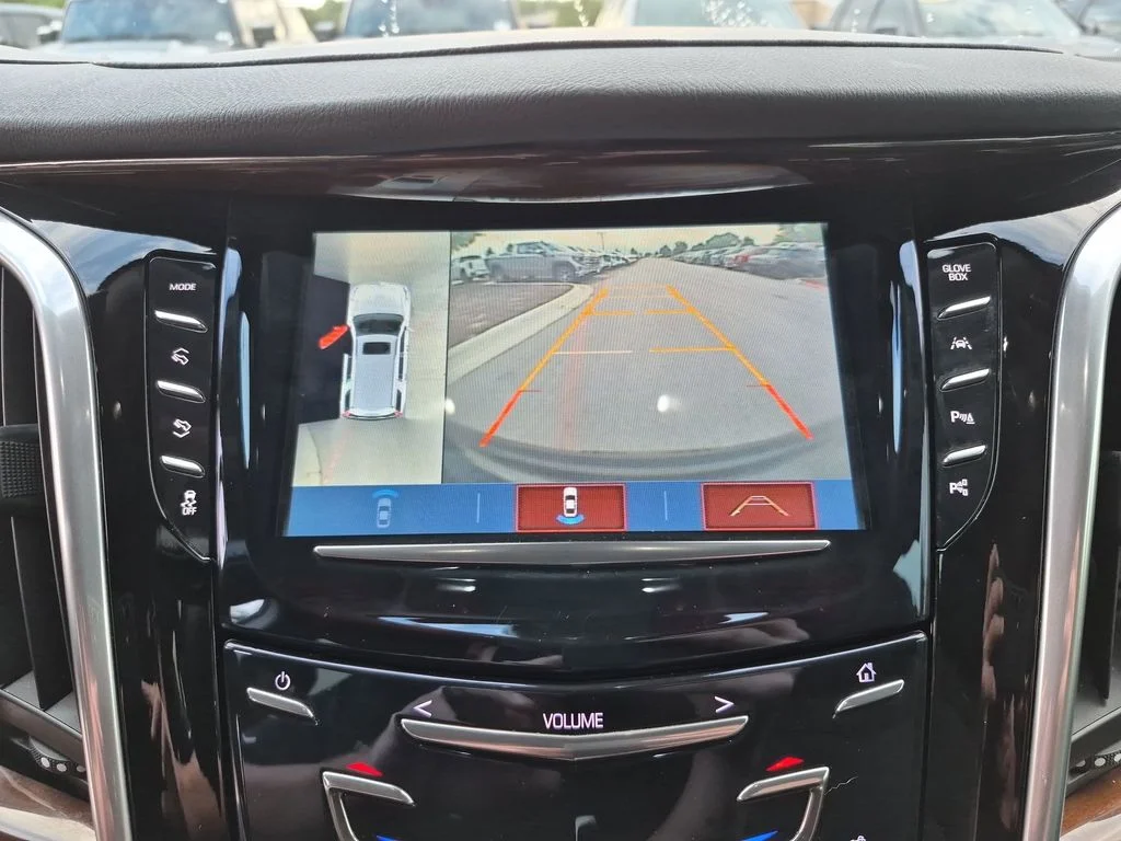 Used 2020 Black Cadillac Premium Luxury image 31