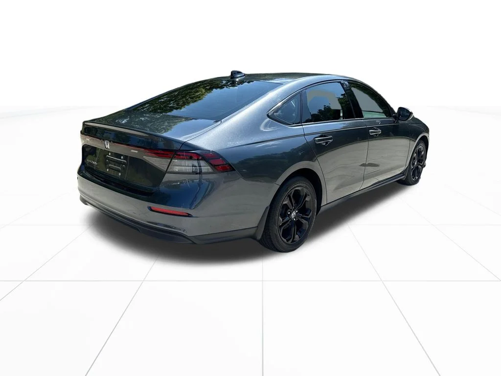 Certified Used 2025 Meteorite Gray Metallic Honda 1.5T SE image 9