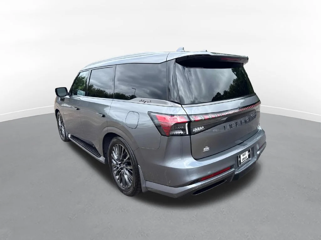 New 2027 Silver INFINITI AUTOGRAPH image 8