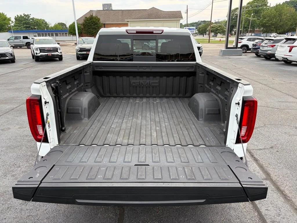 Used 2021 SUMMIT WHITE GMC SLT image 7