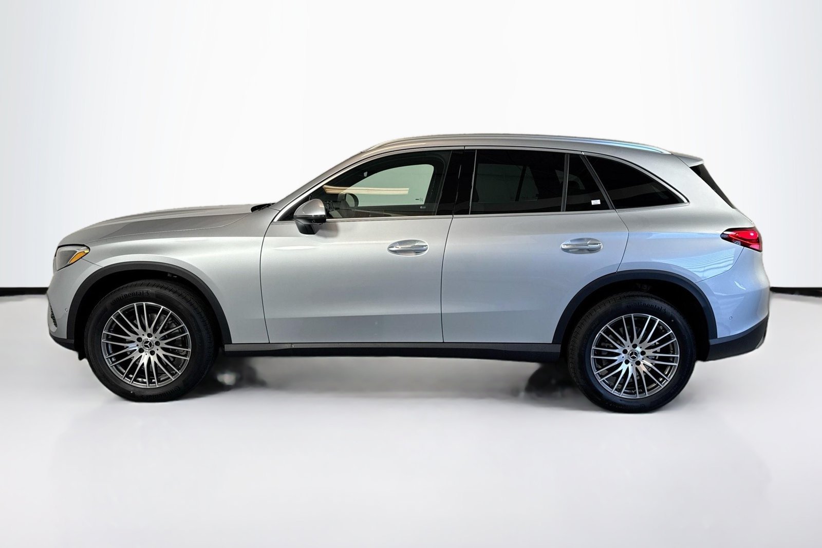 New 2026 Cirrus Silver Metallic Mercedes-Benz GLC 300 image 8