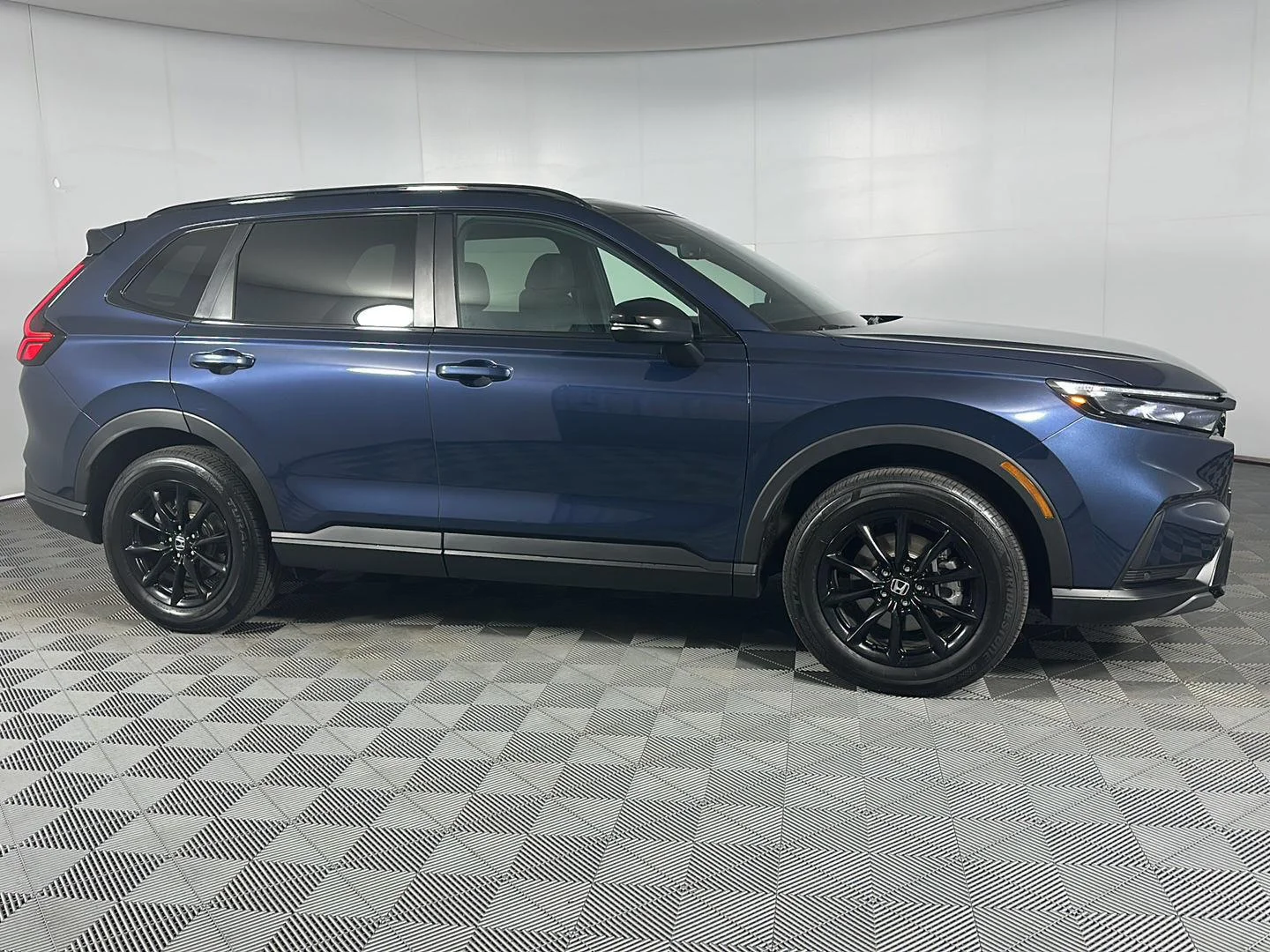 Used 2026 Canyon River Blue Metallic Honda Sport-L image 8