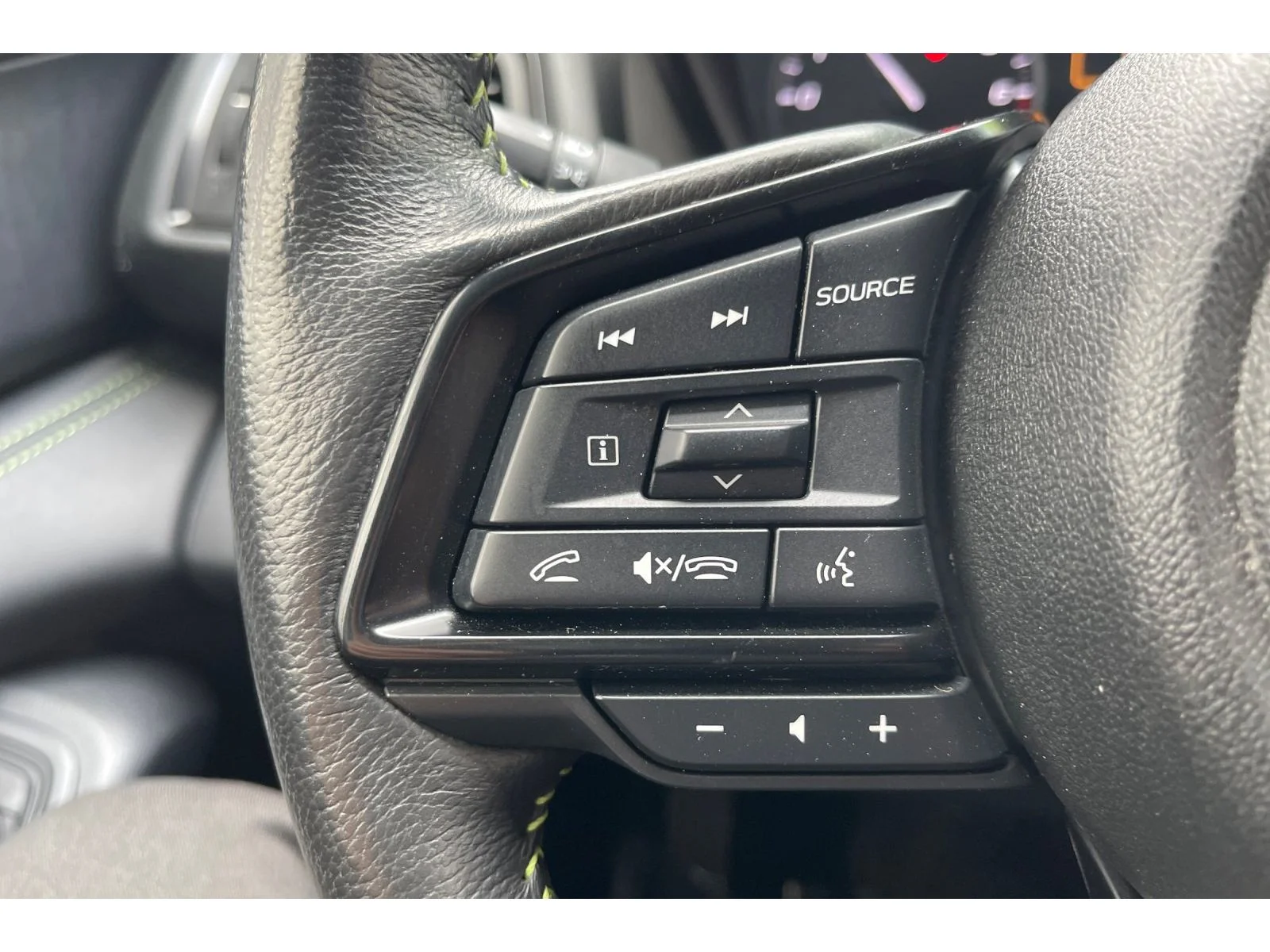 Used 2024 Magnetite Gray Metallic Subaru Onyx Edition image 34