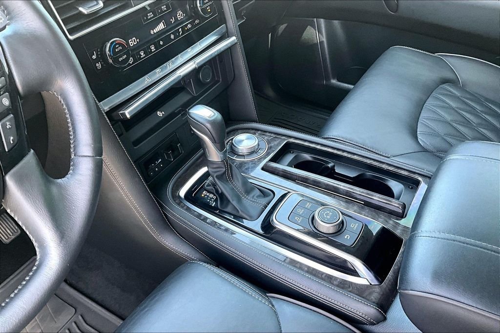 Used 2023 Black Nissan Platinum image 13
