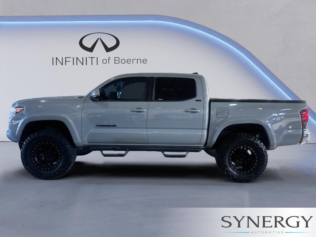 Used 2021 Cement Toyota SR5 image 8
