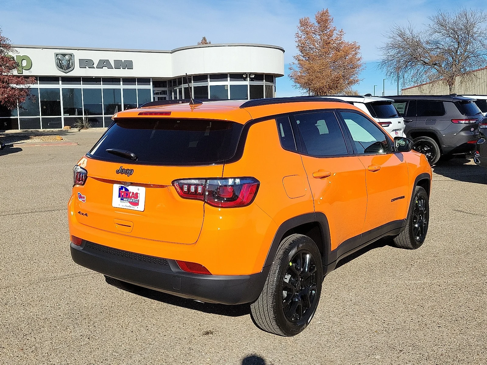 New 2026 PL4 Joose Jeep LATITUDE ALTITUDE 4X4 image 4