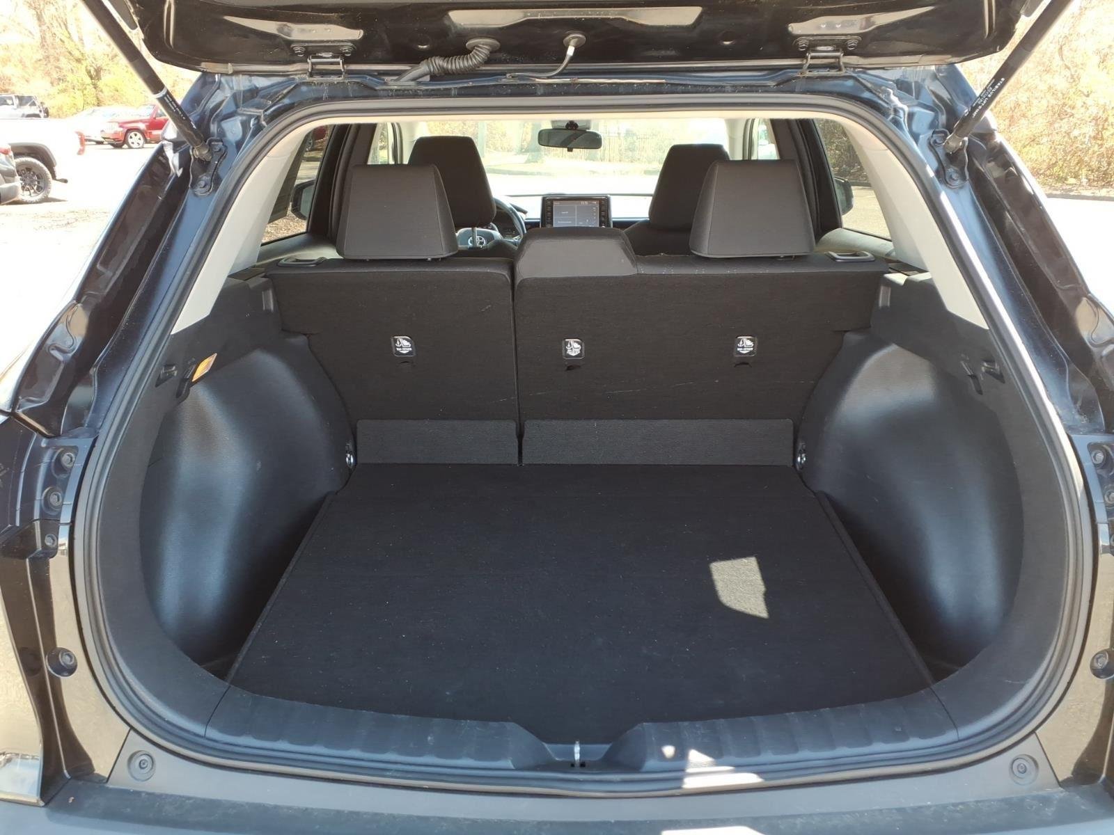 2022 Toyota Corolla Cross LE - Photo 39