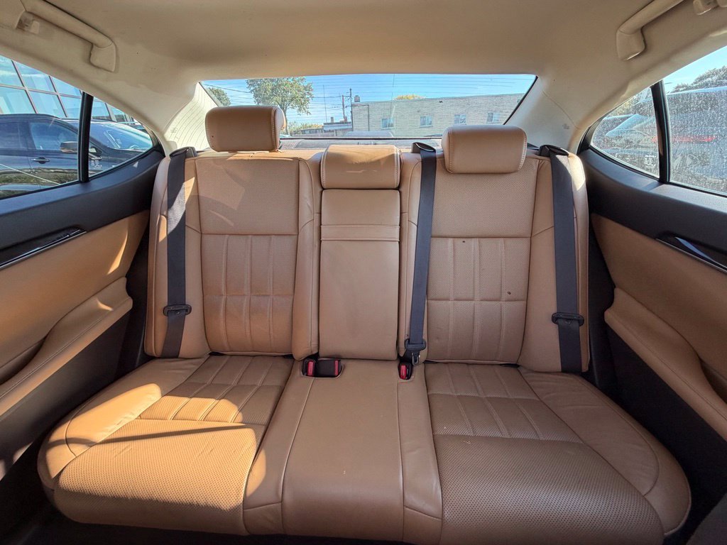 Used 2018 White Lexus 350 image 12