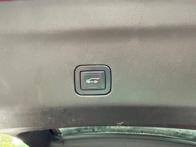 Used 2021 Red Chevrolet LT image 22