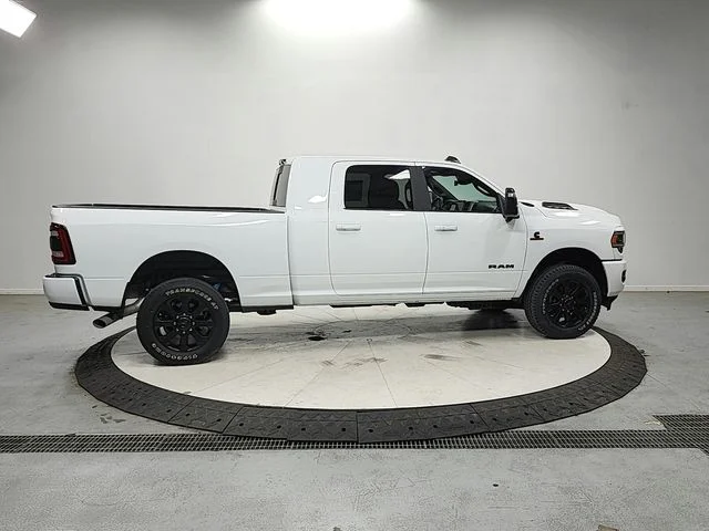 Used 2023 White Ram Laramie image 8