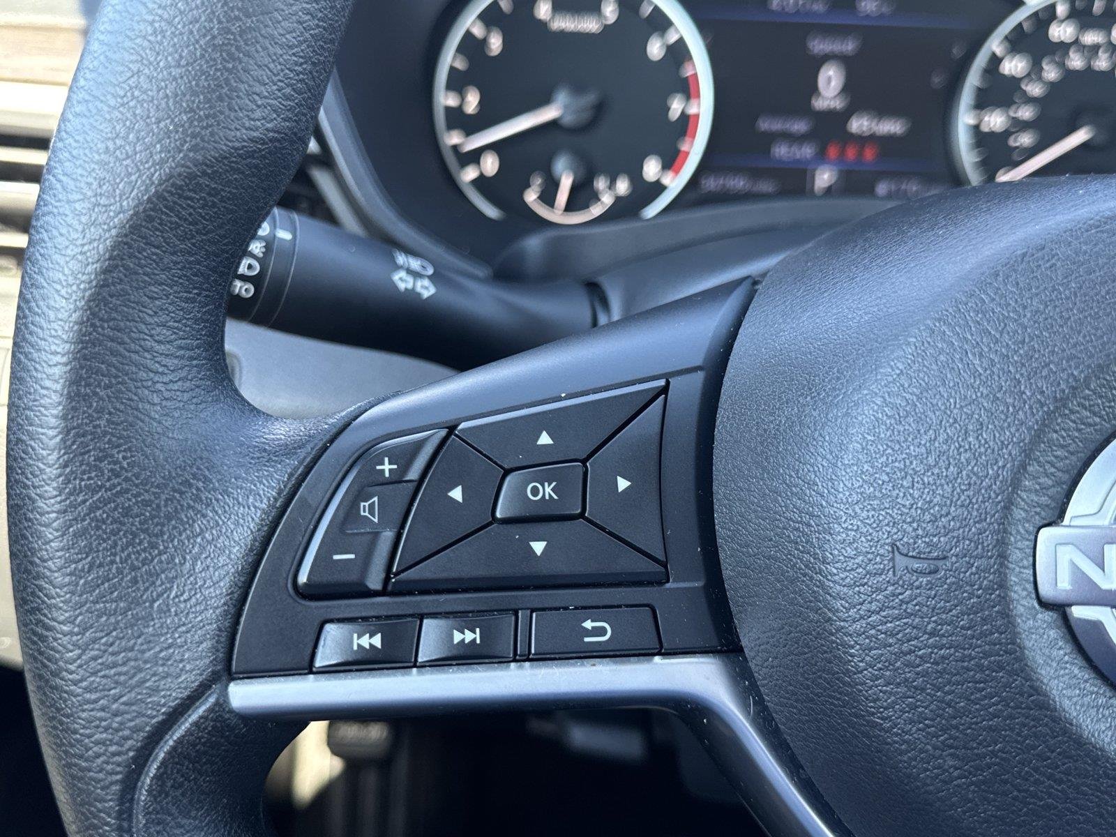 Used 2025 Super Black Nissan SV image 20