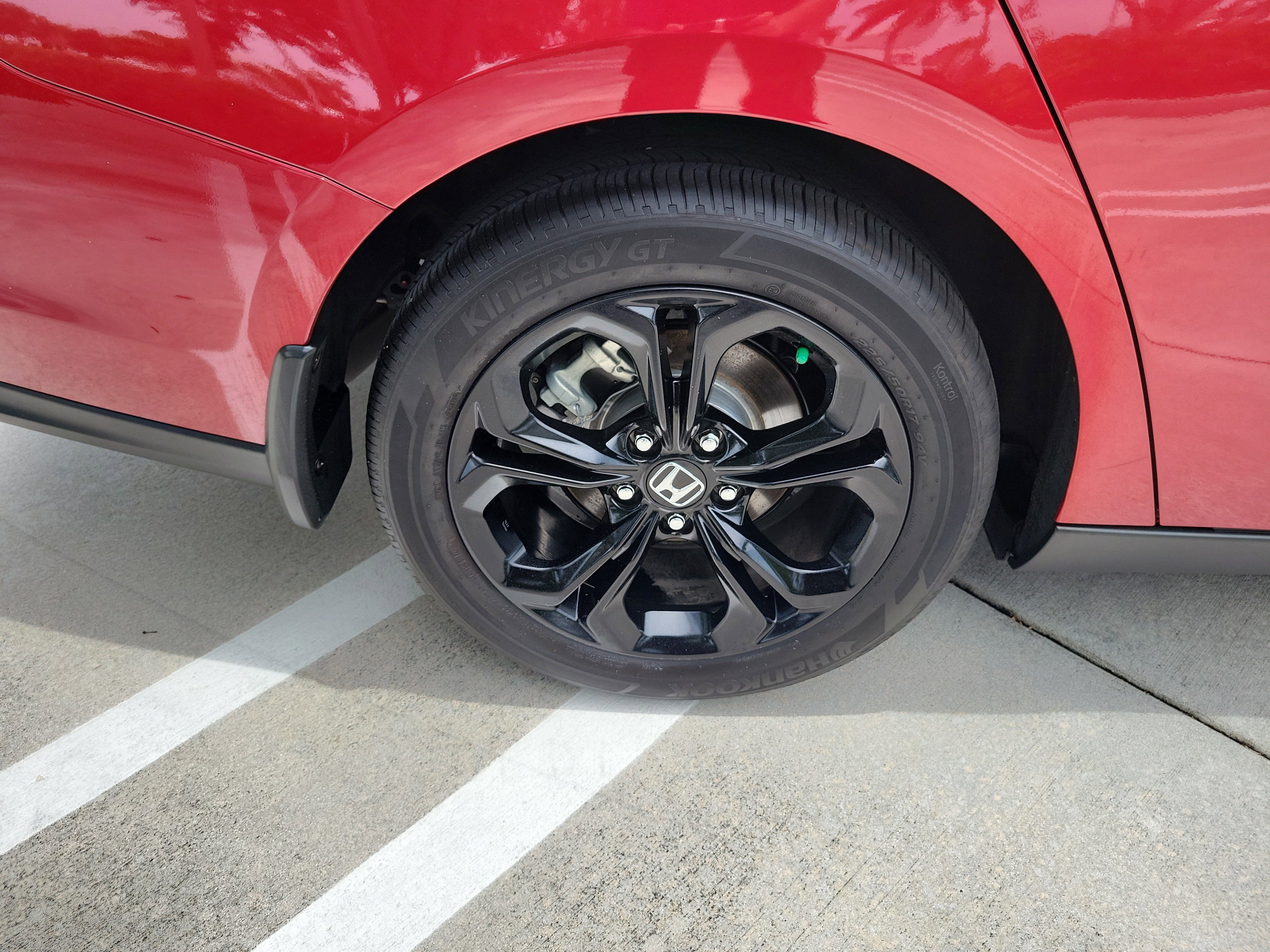 Used 2025 Radiant Red Metallic Honda SE image 11