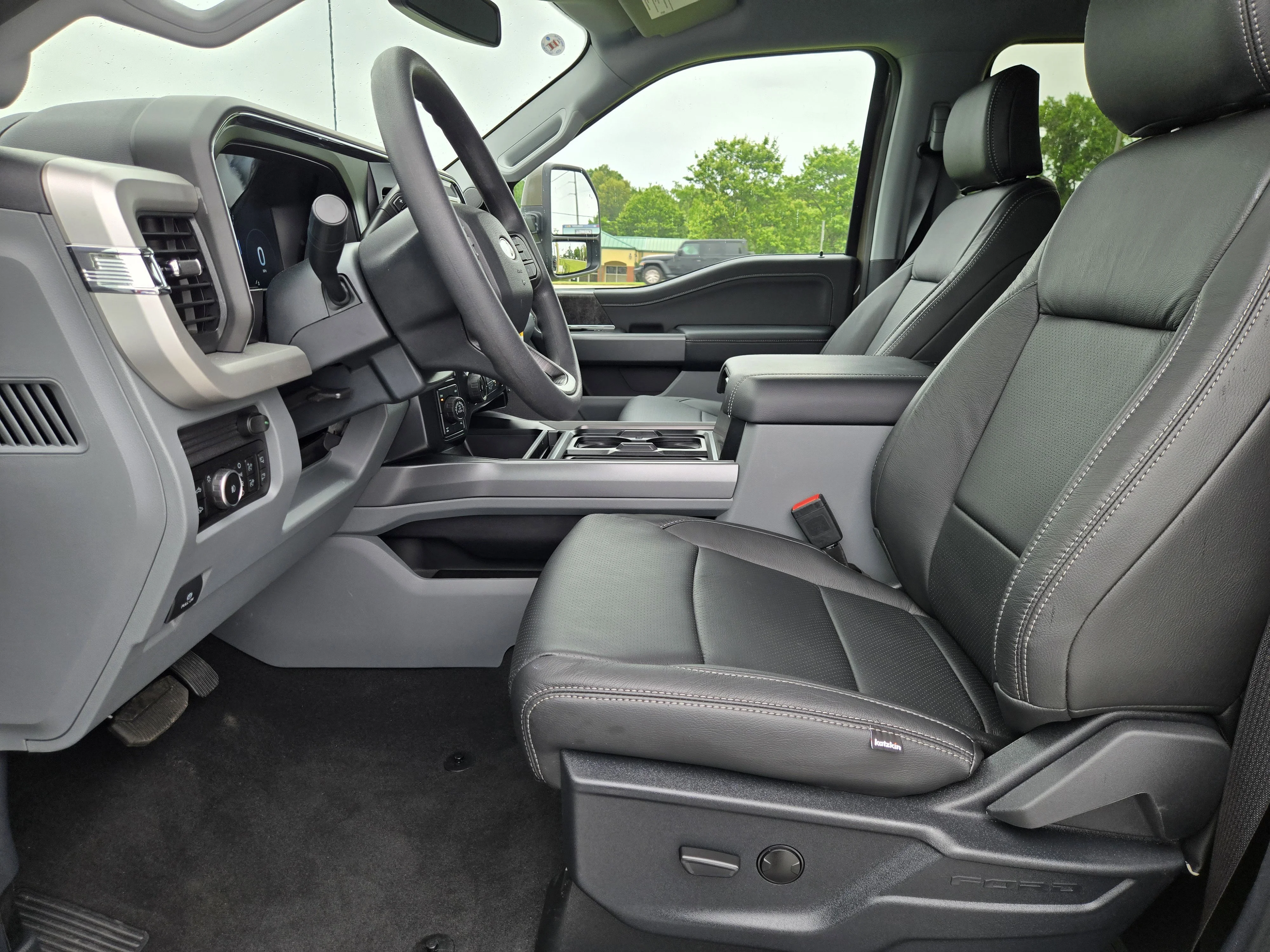 New 2026 Marsh Gray Ford XLT image 23