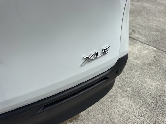 2025 Toyota Sienna XLE - Photo 26