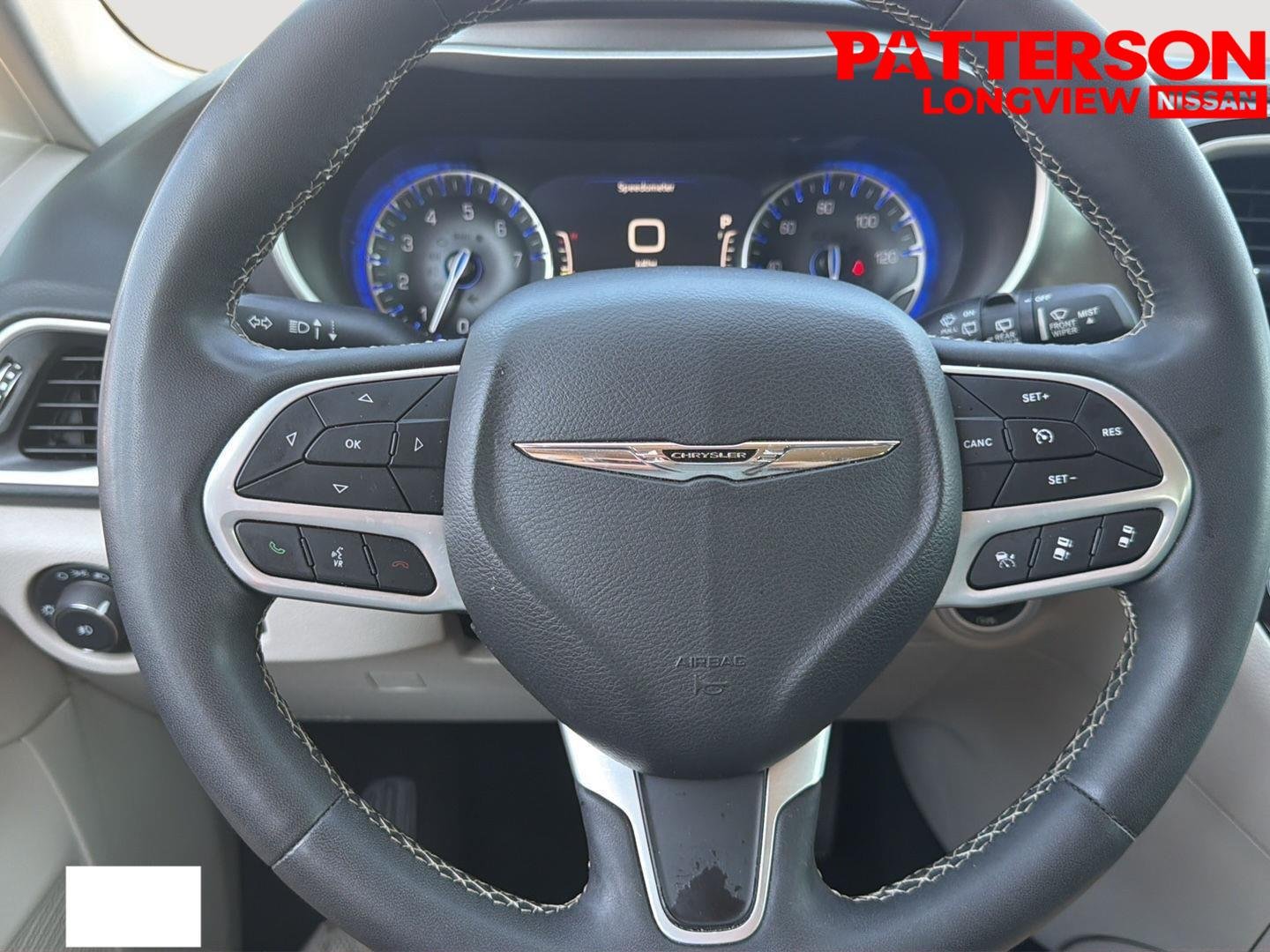 Used 2024 Diamond Black Crystal Pearlcoat Chrysler Touring L image 13