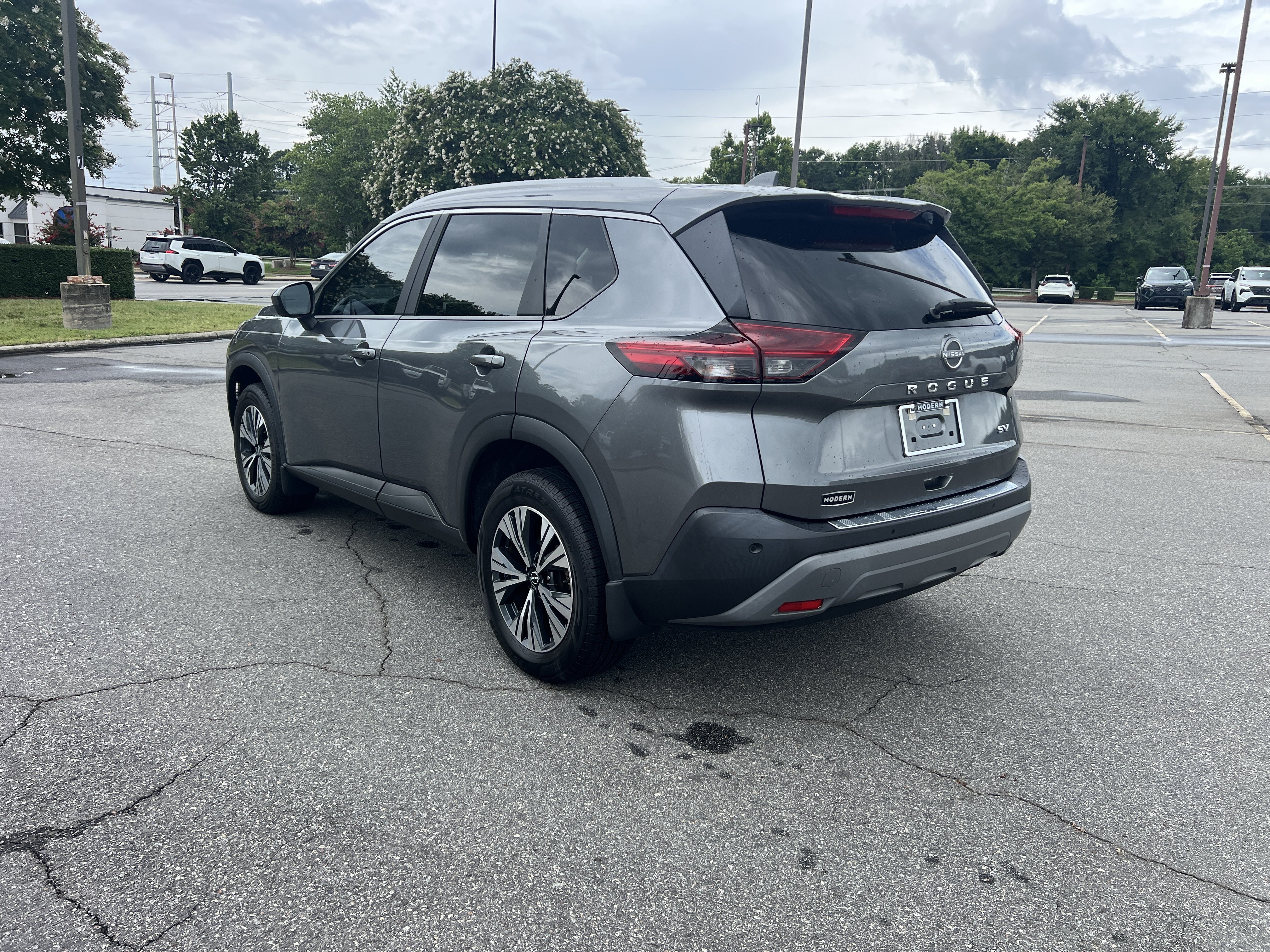 Used 2023 Gun Metallic Nissan SV image 7