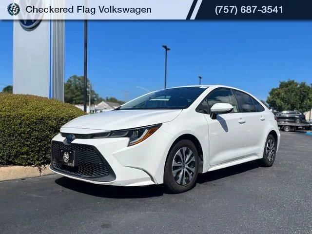 Used 2022 White Toyota LE image 1