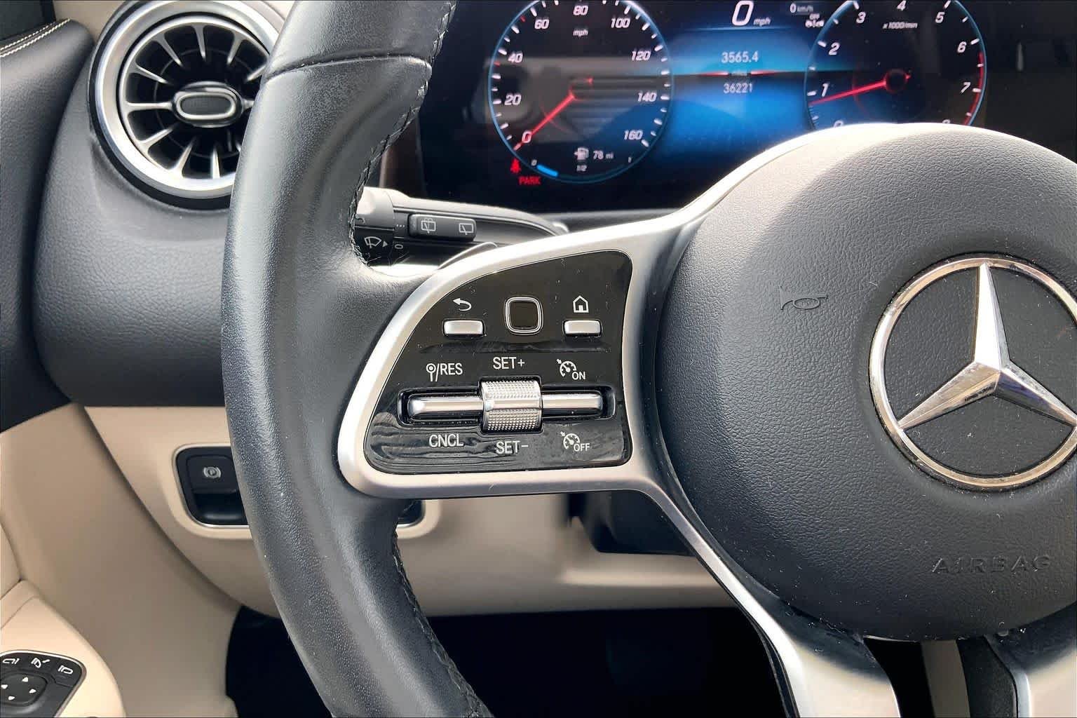 Used 2023 Polar White Mercedes-Benz GLB 250 image 24