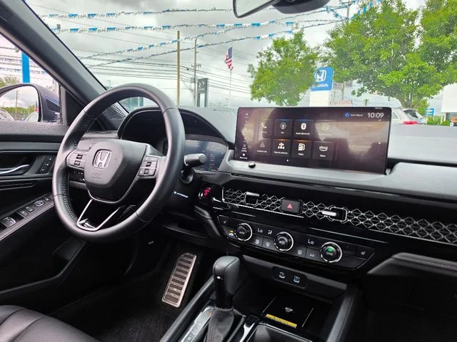 2025 Honda Accord Hybrid Sport-L - Photo 13