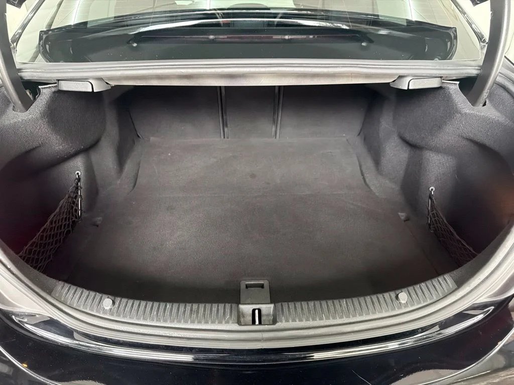 Used 2015 Black Mercedes-Benz C 400 image 27