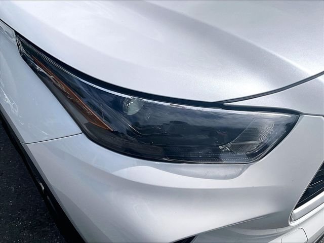 Used 2023 Beige Toyota XLE image 32