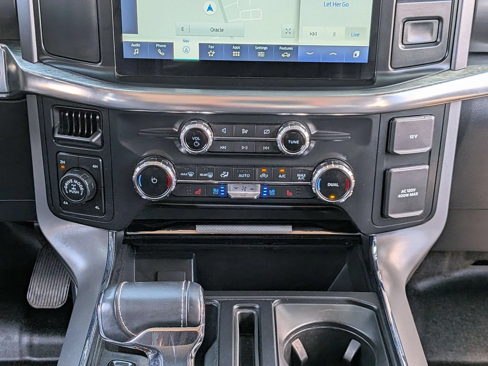 Certified Used 2022 White Metallic Ford Lariat image 23