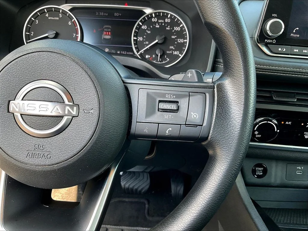 Used 2024 Silver Nissan S image 13