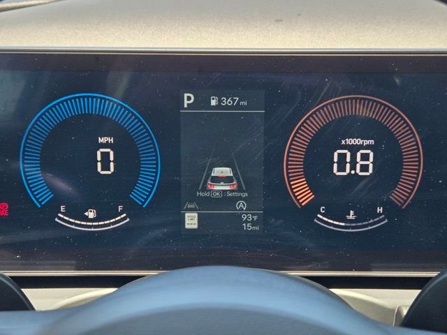 Used 2025 White Hyundai SE image 10