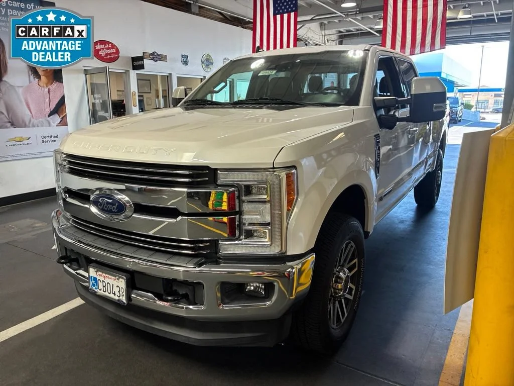 Used 2019 White Ford XL image 4