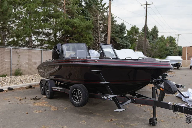 2027 Caymas Boats DV22 