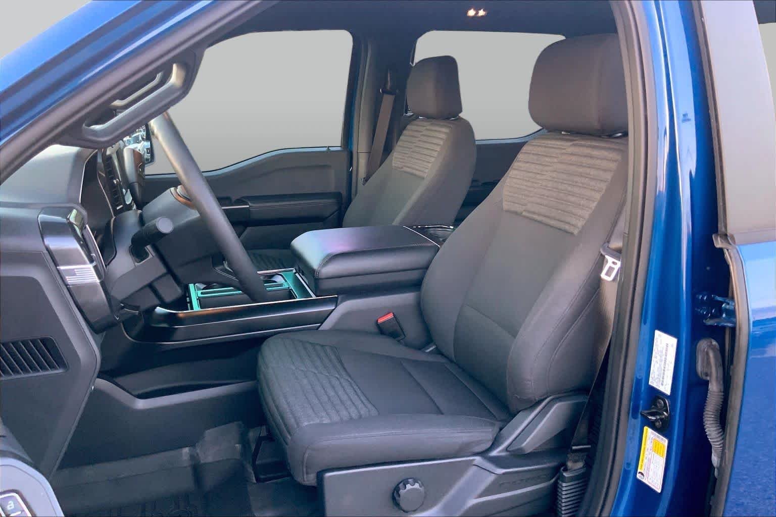 Used 2023 Atlas Blue Metallic Ford XL image 8