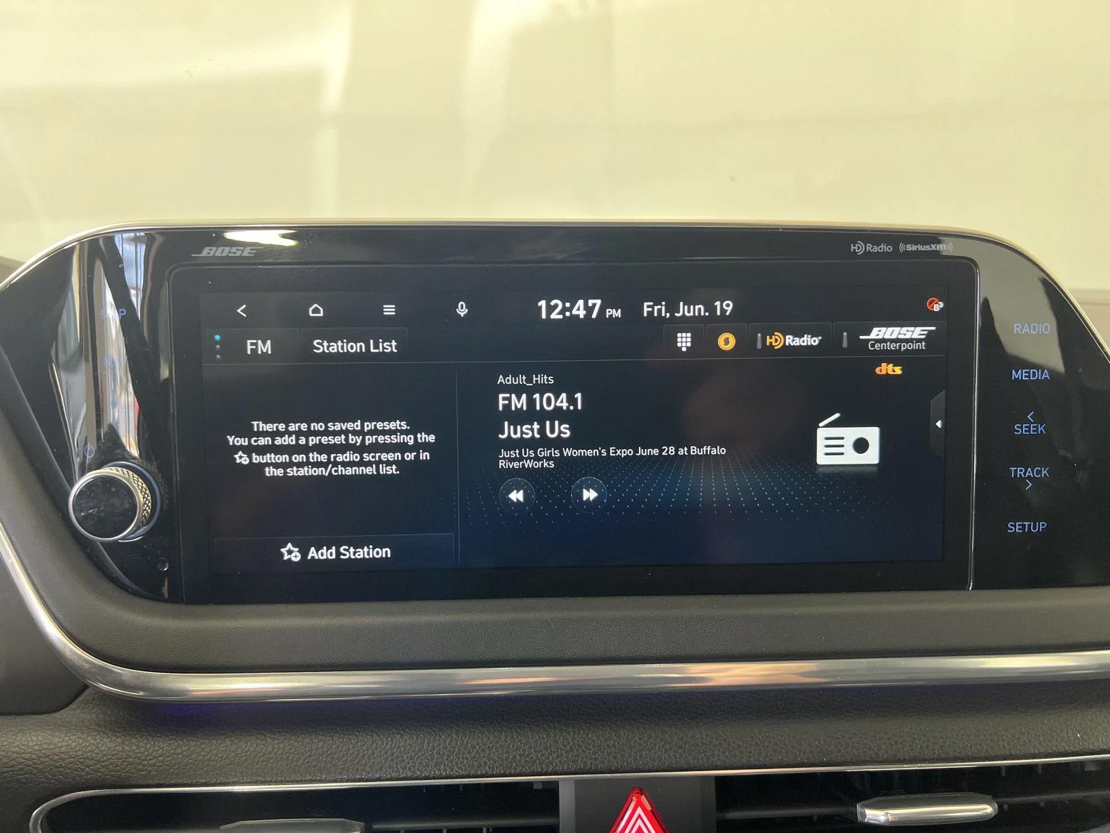 Used 2022 Phantom Black Hyundai Limited image 20