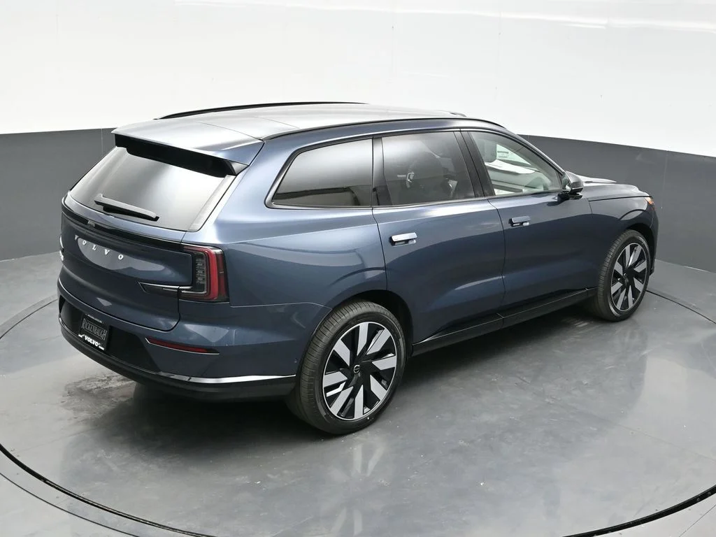 New 2025 Denim Blue Volvo Ultra image 22