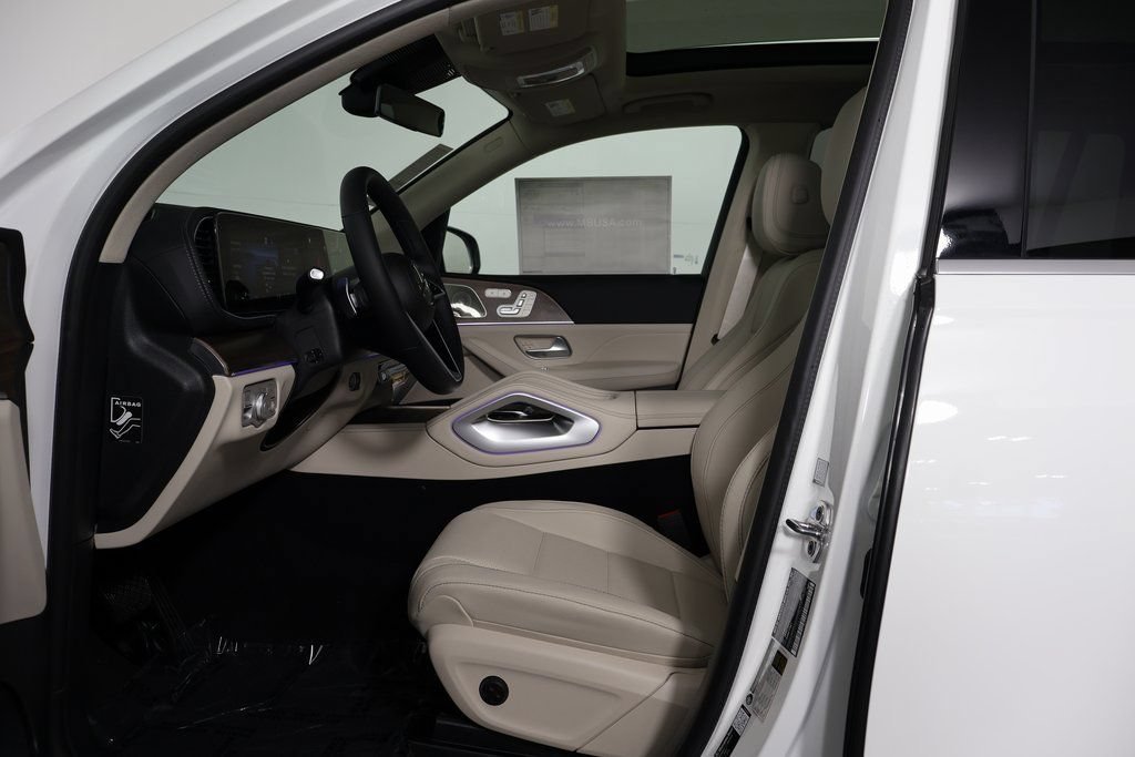 New 2026 Polar White Mercedes-Benz GLS 450 image 16