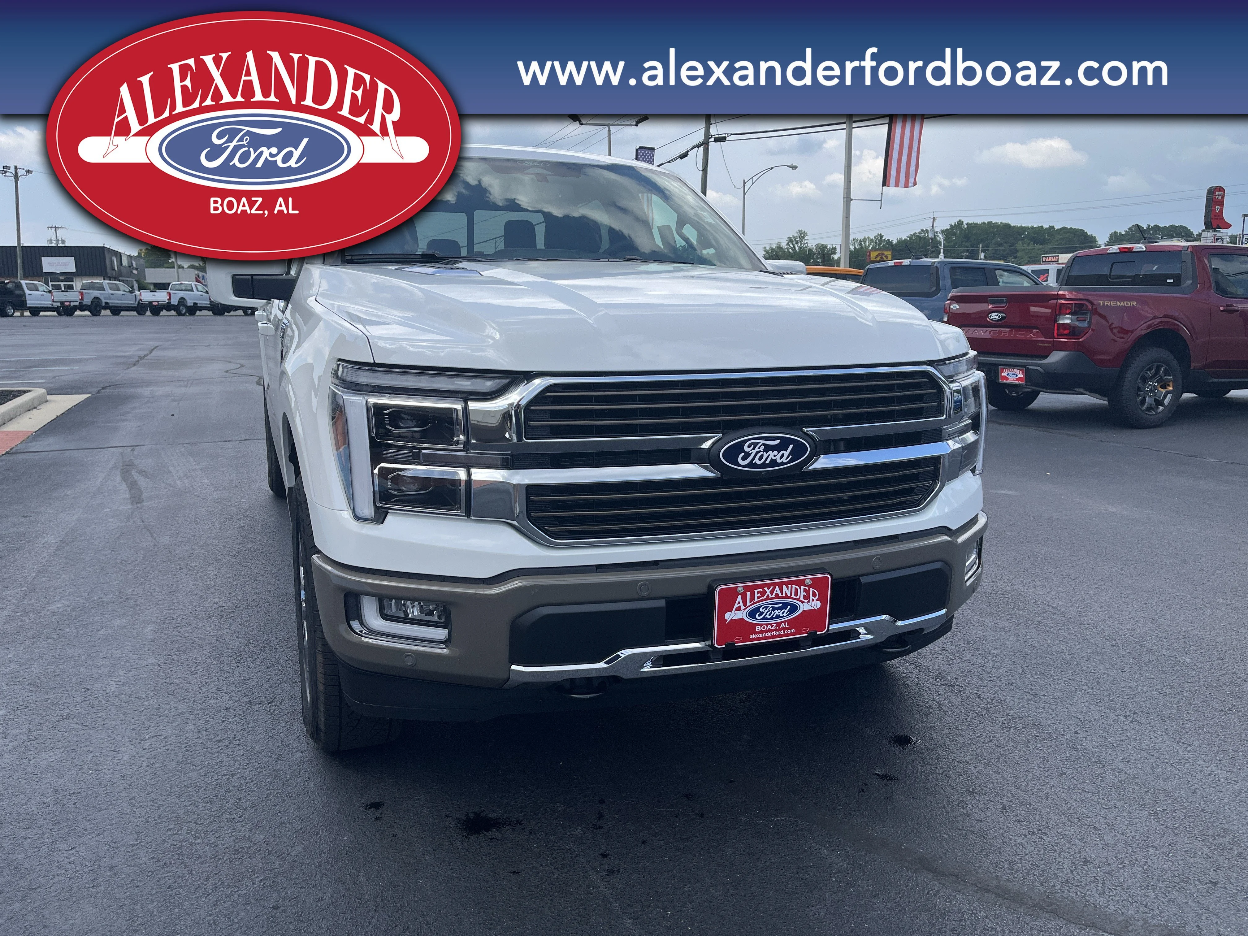 New 2026 Star White Metallic Tri-Coat Ford King Ranch® image 5