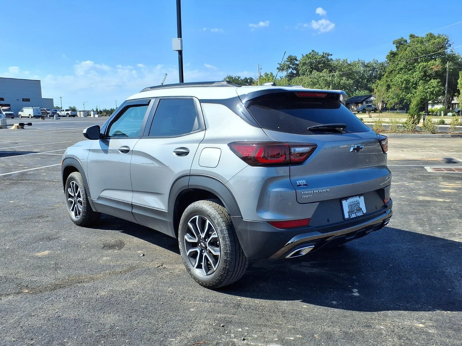 Used 2025 Sterling Gray Metallic Chevrolet ACTIV image 26
