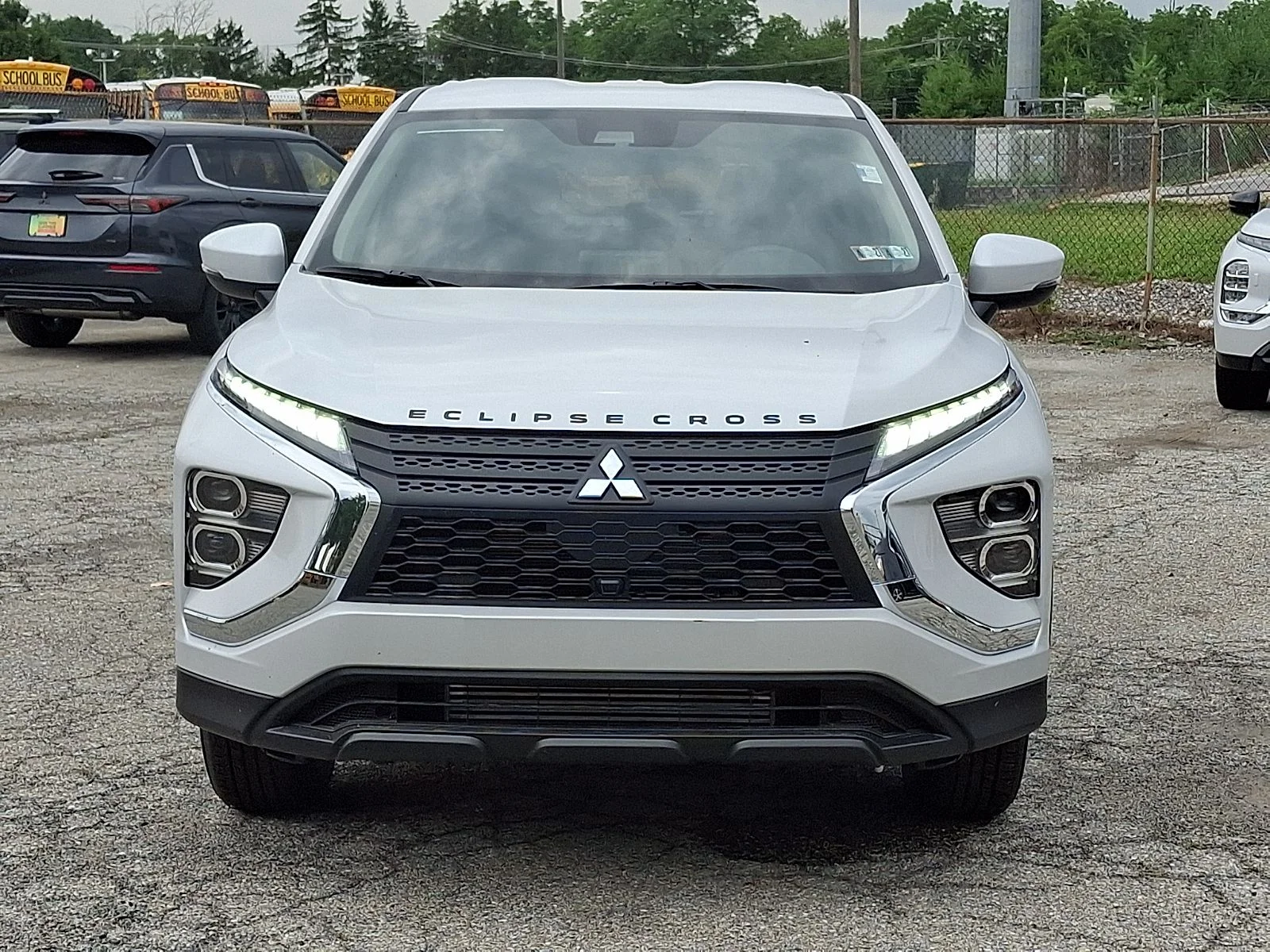 New 2026 White Mitsubishi ES image 8