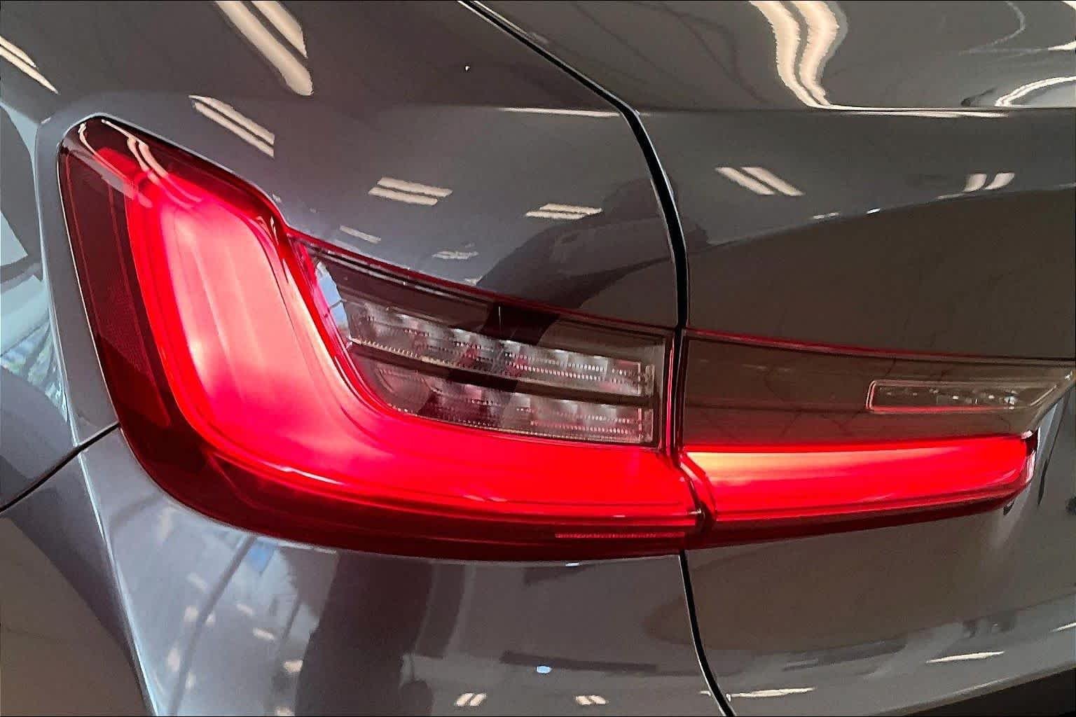 Used 2021 Mineral Gray Metallic BMW 330i image 26