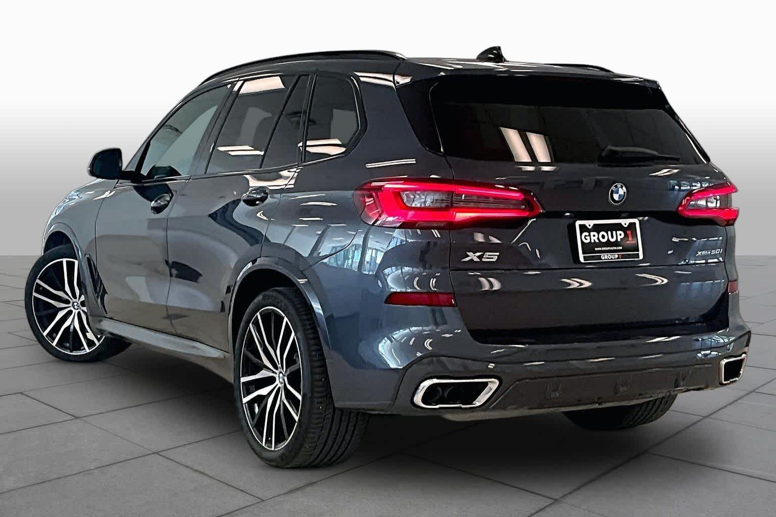 Used 2019 Arctic Gray Metallic BMW xDrive50i image 10